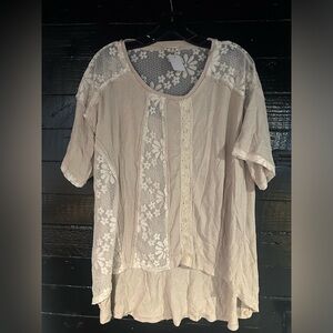 NWT POL Almond Lace Tee size Small